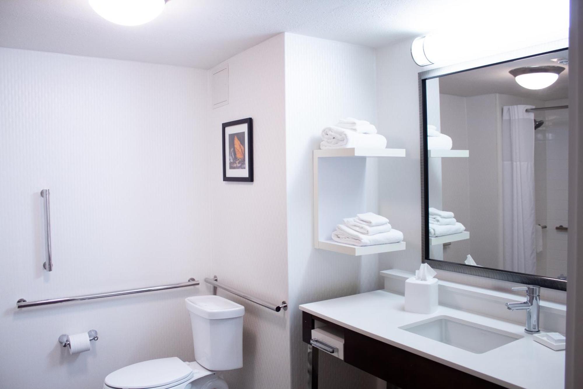 Hampton Inn & Suites Big Rapids, Mi Экстерьер фото