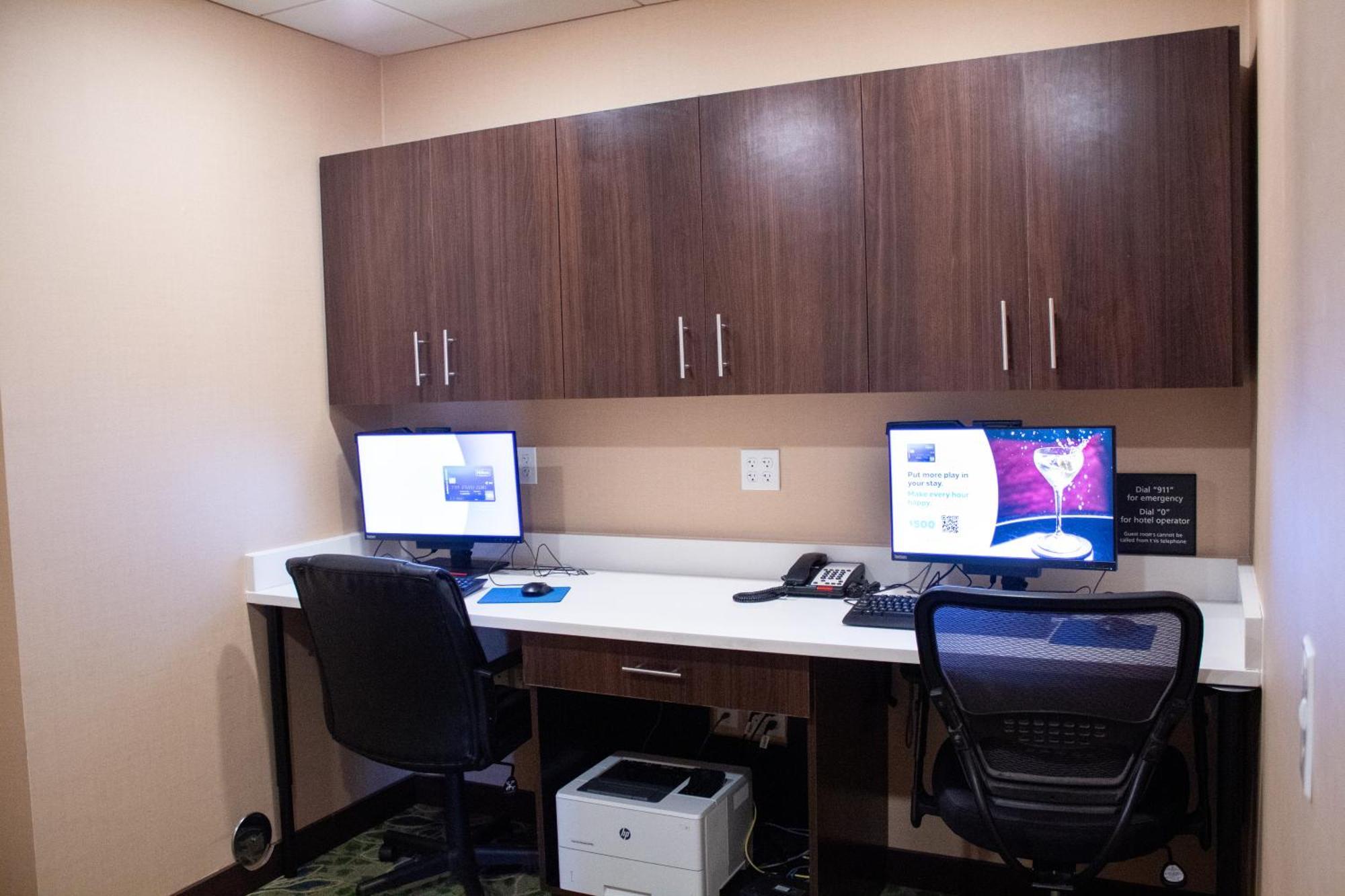 Hampton Inn & Suites Big Rapids, Mi Экстерьер фото